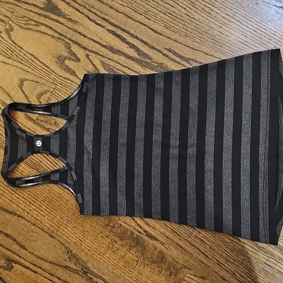 Lululemon Athletica Reversible Black and Gray Striped Tank - Picture 3 of 8